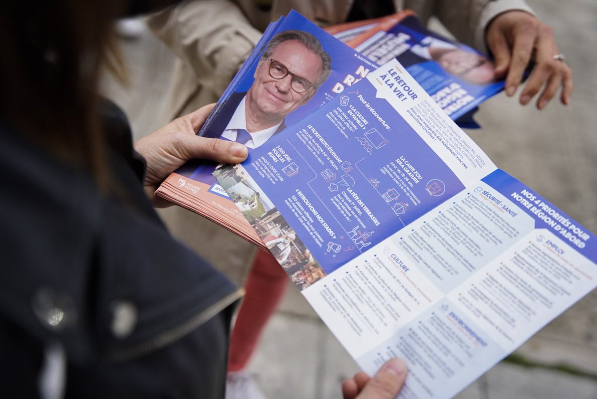 PPLeonelli's tweet photo. Ce matin à #Nice06 avec @jennifersalles_ opération tractage pour parler du bilan de @RenaudMuselier et de @cestrosi . Nous nous sommes sur le terrain depuis 6 ans auprès des populations et des Maires dans les bons comme dans les mauvais moments. #regionales2021 https://t.co/vJUFwN1sdU