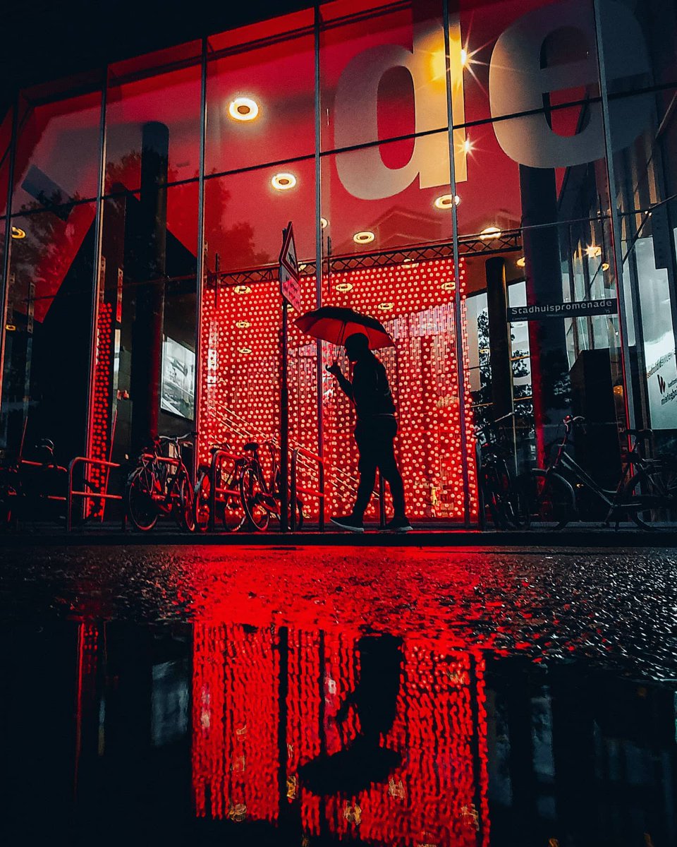 marlonhenry_nl's tweet photo. Night lights...
_
#streetpic #urbancity #urbanshot #nightshoots #urbannight #throughthelens #photography #photographer #fotografie #portretfotograaf #dutchphotography #portraitsnl #dutchphotographer #flevoland #myshots #photographerofinstagram #365photoproject #visualimpact https://t.co/WdzixUdcQT
