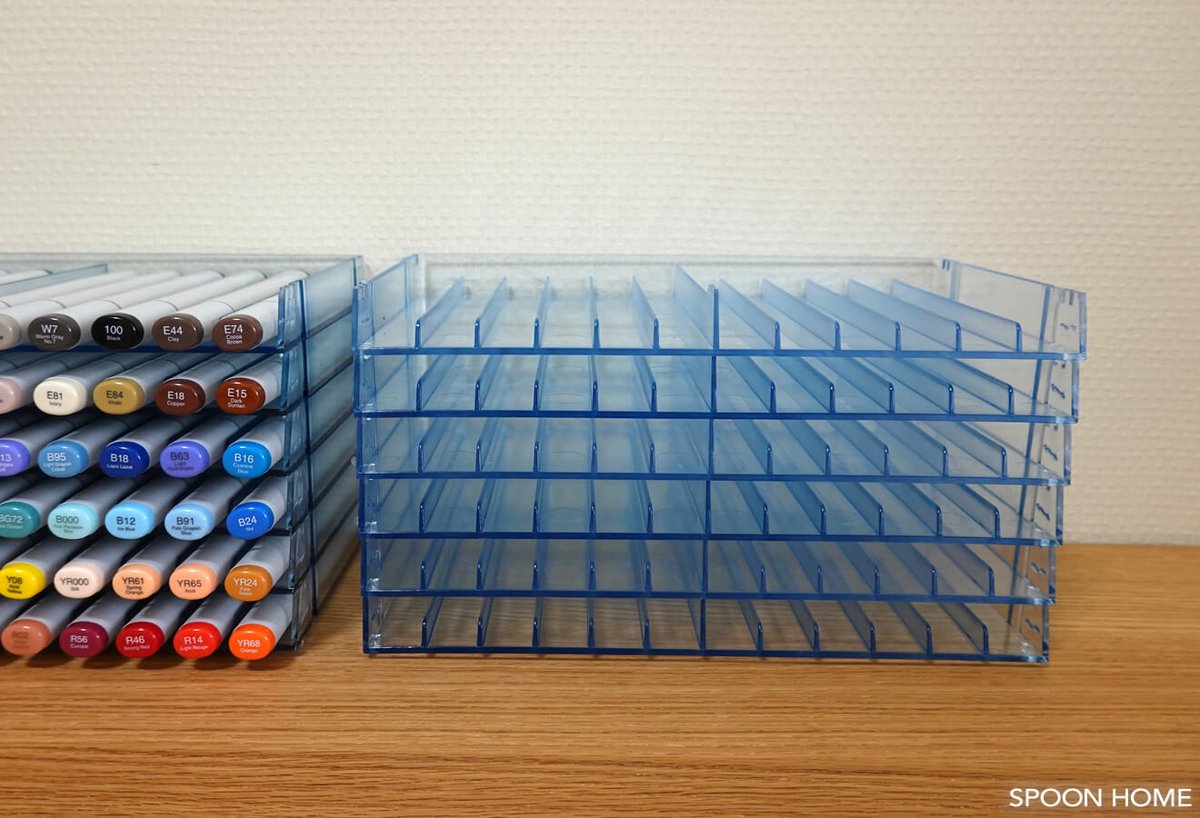 ぱんくま コピックを横置き収納できるラックをレポートしました 無印良品と100均も色々と見たのですが コレ という収納方法が見つからず Amazonで購入した海外製のペン収納ラックに落ち着きました コピック スケッチ チャオ クラシックが入る ぱんくま コピックを横置き収納できるラックをレポートしました 無印良品と100均も色々と見たのですが コレ という収納方法が見つからず Amazonで購入した海外製のペン収納ラックに落ち着きました コピック スケッチ チャオ クラシックが入る