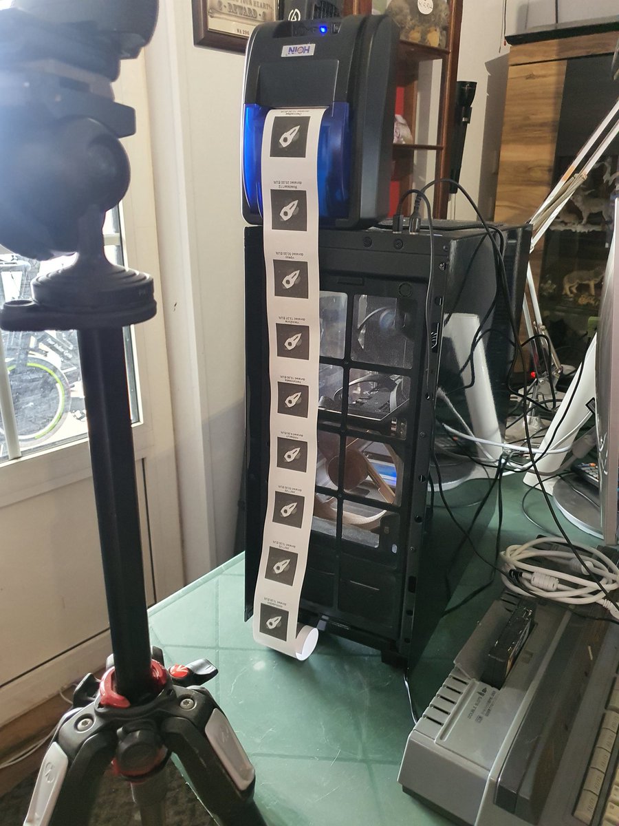 MeukTeam's tweet photo. Lieve mensen, wat een support alleen al het eerste uur!

de €200 grens is al gepasseerd!! 😯

alle inkomsten deze 24uurs stream gaan naar @SupCasper!

Robin springt zo op de fiets voor de eerste 20km!

💙 💙 💙 💙 💙 💙

@PaulBosselaar @MueRNL @Mortumxl https://t.co/7V8Q1xUgv9