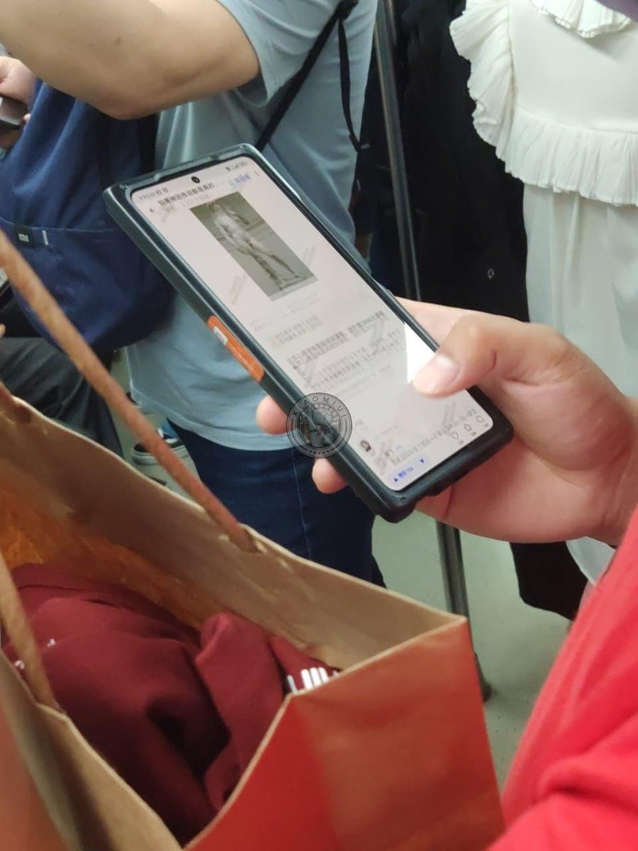TechyPreacher's tweet photo. Xiaomi (Unknown) unreleased device live images leaked๐ค๐
Via: @ xiaomiui
More on๐:
https://t.co/pAmvplRNHj
@TechyPreacher
#Xiaomi #xiaomimi11 #Redmi #5G #MIUI #MIUI12dot5 #RedmiK40 #RedmiK40LightLuxuryEdition https://t.co/Eq2bZrrPMk