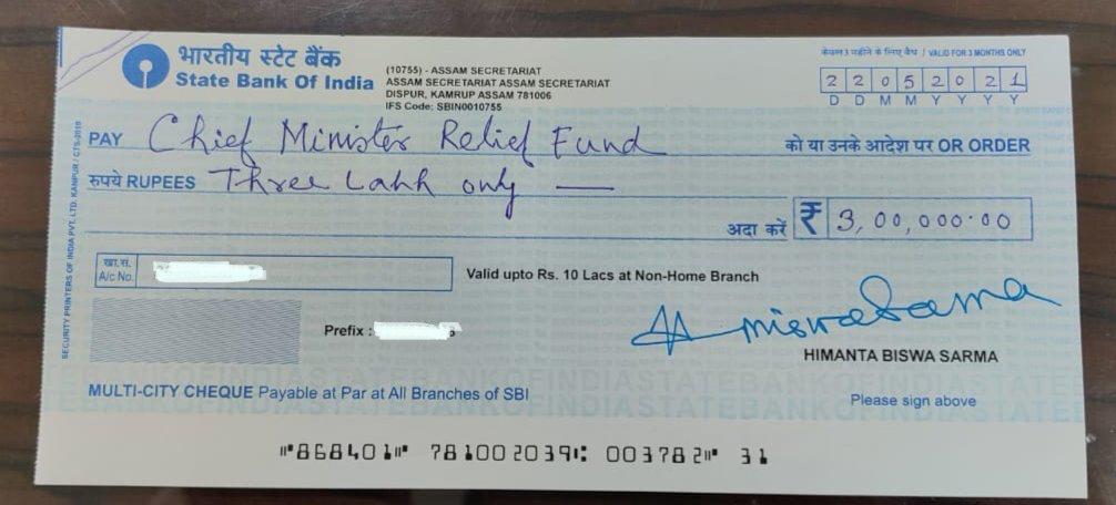 CMOfficeAssam's tweet photo. CM @himantabiswa today donated Rs 3 Lakh to Chief Minister's Relief Fund as personal contribution towards procurement of #Covid vaccine. Through the contribution, the CM intends to help in strengthening the campaign against the pandemic while playing his part in the #janandolan. https://t.co/4x4hN9Pkkg