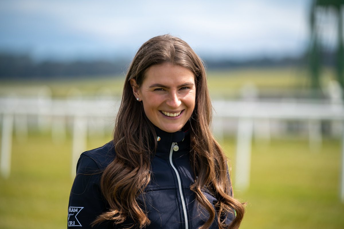 rvn_management's tweet photo. • 𝑻𝒆𝒂𝒎 𝑻𝒓𝒊 • 𝑝𝑎𝑟𝑡 𝑓𝑜𝑢𝑟 

📸 Great working with @triequestrian_1 on their new Team Tri clothing
🧢 check all their pieces out on https://t.co/iXOicsbaKX 

💃🏼 @katieayoung 

•

#teamtri #triequestrian #photography #newclothingbrand #soicalmedia #rvnmanagement https://t.co/ZPRYQUKK3G