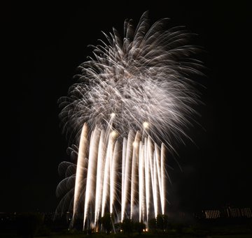 21年5月22日 土 に川口でサプライズの花火が打ち上げられてた いたばしtimes