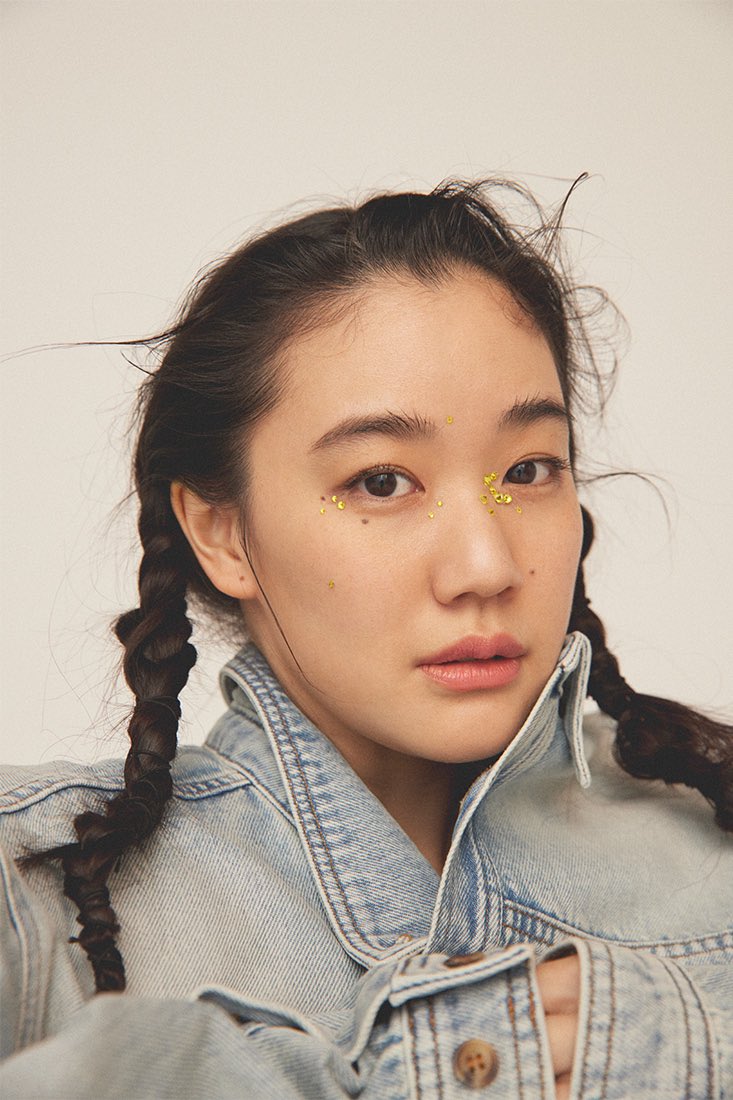 Lula Japan ルラ ジャパン 蒼井優がまとうデニム 高揚感に包まれたファッションストーリーを届けていく新連載 第1回でピックアップするのは デニム 個性豊かな表情を持つ鮮やかなブルーを 女優 蒼井優が魅せる T Co Qpoayvvpoc Lula Japan ルラ ジャパン 蒼井優がまとうデニム 高揚感に包まれたファッションストーリーを届けていく新連載 第1回でピックアップするのは デニム 個性豊かな表情を持つ鮮やかなブルーを 女優 蒼井優が魅せる T Co Qpoayvvpoc