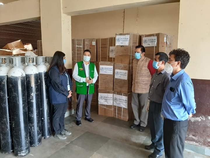 alo_libang's tweet photo. Supporting its fight against Covid-19. World Health Organization has provided 150 oxygen concentrators (with a capacity of up to 8 liters per minute) for the state. https://t.co/FLkr9eUKkO