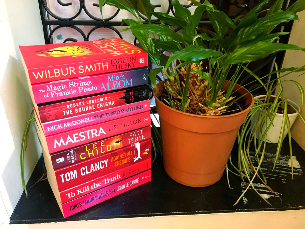 OxfamBooksREX's tweet photo. To celebrate our shop being re-open, we’re showing off some very colourful #bookstacks! 📚😍❤️
We've made a lovely Red #OxfamBookStack, filled with #CrimeFiction & #FictionBooks! ❤️
#OxfamBooksREX #RedBookStack #RedBooks #RedStack #BookStack #Booklovers #Books https://t.co/6soiJbFyx4