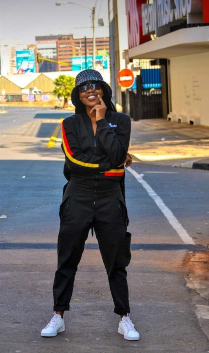 runmidrand's tweet photo. #DJSBU @djsbu
Retweet Saturdays At
#Runmidrand clothing line https://t.co/pKNOtbbap3