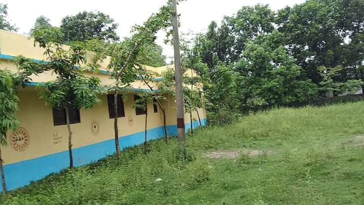 NemaiJha007's tweet photo. Respected Politicians of Darbhanga, plz look into it.. in this very crucial hours of medical emergency, in such pandemic, the real Temple is Hospital, 1 such is structured but closed, #openraghopurhospital.
@darbhanga_dm
@gopaljeebjp
@mangalpandeybjp https://t.co/iRdYODIfxM