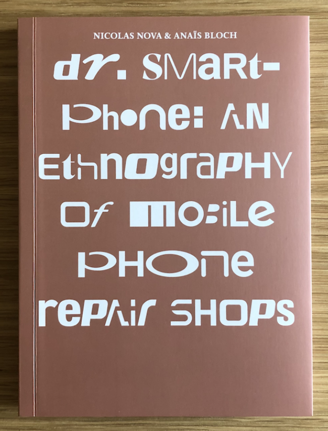media_debris's tweet photo. Un sujet media_debris : 25 mai à 10h00 (heure de Montréal), @nicolasnova &amp; Anaïs Bloch: Enquête/Création : une exploration visuelle des pratiques de réparation numérique 
https://t.co/qWpN1D6M4r @mediarchaeology @mediaasthings @juliettedm @kathniemeyer @CentreCRICIS @crihunum https://t.co/Jdxt6u2cJ8