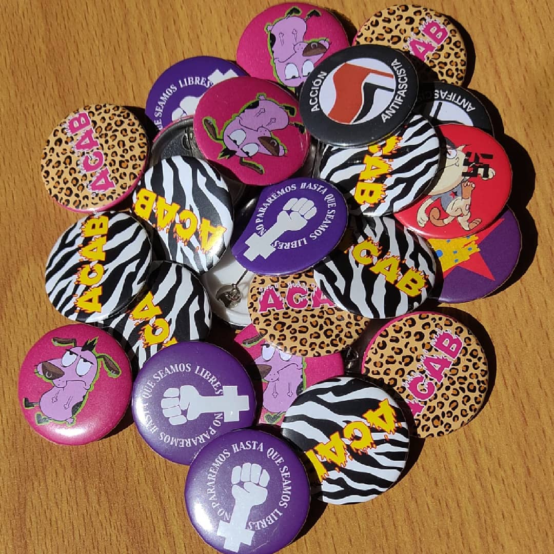 chupetepunk's tweet photo. ¿Quieres una chapa o pendiente de @kechapas ?
Pues corre a nuestro Instagram (@chupetepunk ) y participa en el sorteo express que hemos organizado.
#Punk #ProyectoUBU https://t.co/GdIBkZ3rcq