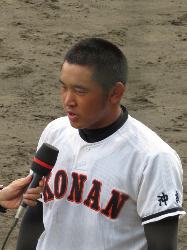 Thp 高校野球 甲子園 Pa Twitter 負けるまで髪を切らない と宣言し 勝ち続けて髪を伸ばし続けている西武の髙橋光成投手とオリックスの宮城大弥投手 両投手の短髪だった高校時代の写真をどうぞ T Co Lkdnm0c4mf Twitter