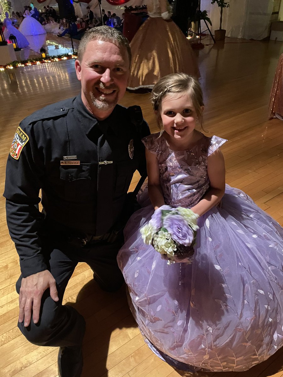 OfficervSro's tweet photo. #prom2021 https://t.co/m8rPBC9WwY
