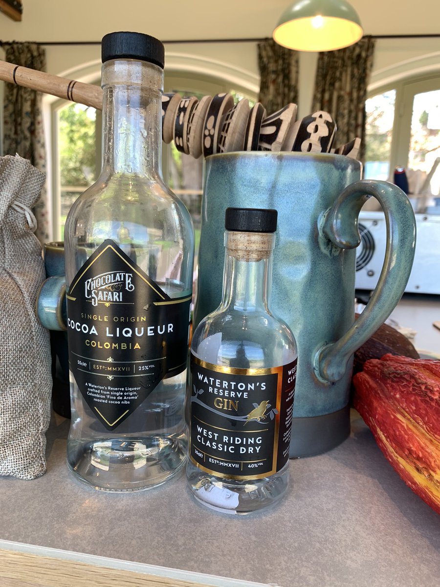 BeachQuiet's tweet image. Learning how to taste @Traidcraft chocolate with @dghchocolatier at #Hemmel House - we can offer a tasting as part of your stay @VisitNland #EndlessExperiences - to book a stay at Hemmel House go to https:/:beachandquiet.co.uk