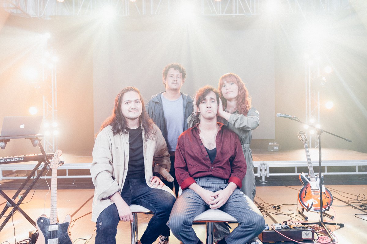 BIEN PORTADOS. Grabamos cosas bien bonitas esta semana <3 Ya pronto salen!