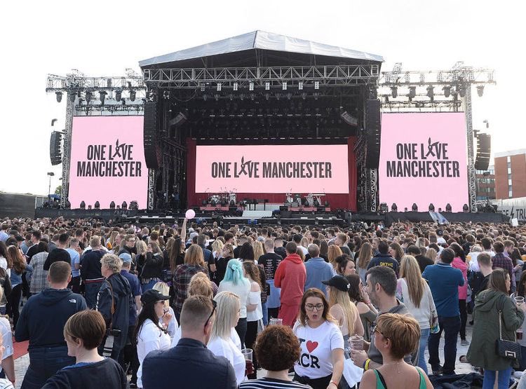 non dimenticate. #OneLoveManchester