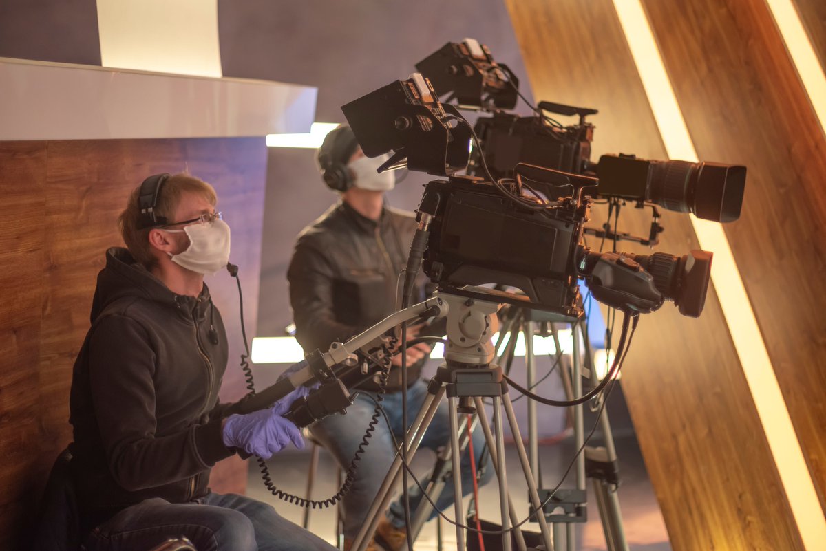 magix_DE's tweet image. Ihr wollt beim Erstellen von #Filmen einen Schritt weiter gehen? In unserem Onlinekurs 'Filmproduktion mit #VideoProX (Aufbau)' lernt ihr, mit der #Software, Material noch professioneller zu gestalten. Holt jetzt das Beste aus euren Videos heraus! bit.ly/3wmhWs5 #MAGIX