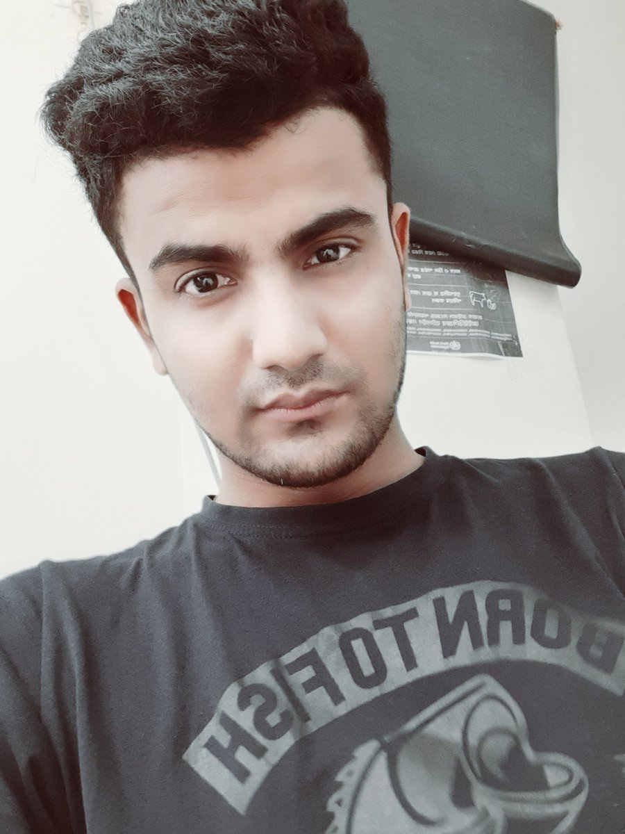 Sumonfarabioffi's tweet photo. তুমি কি চাওনা সোনালী দিনে
সোনালী সুখেরই সারা,
কাঁটার আঘাত ভুলে তুমি
এসো এই ফুলেরই কাছে। https://t.co/RhVSfeSjKf