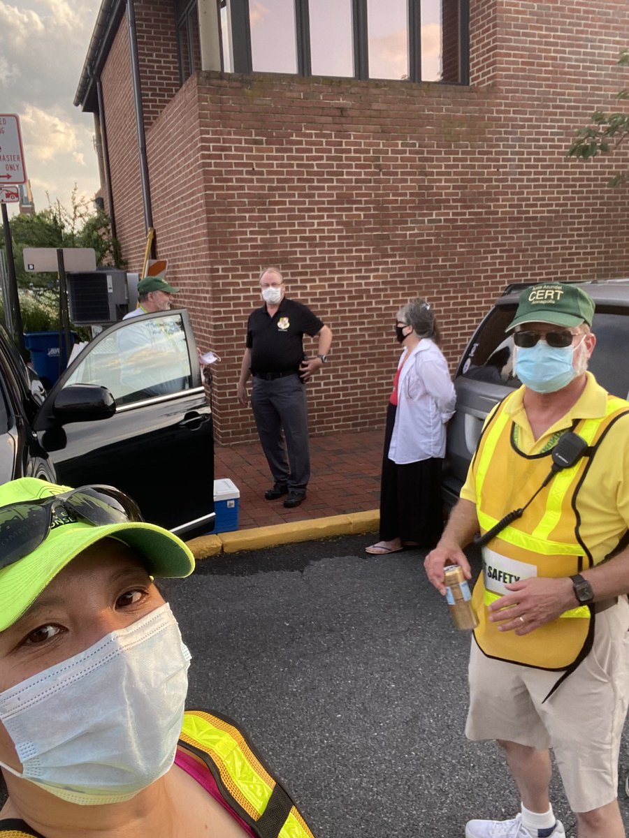 greenbeltcert's tweet image. The National Capital CERT Conference continues today, hosted by @FairfaxCoCERT!

12:00 ET Keynote: @derekrowan

3:15 ET CERT and Artificial Intelligence during COVID-19 with @EmergencyComms @MontCoCERT

4:00pm CERT panel with @brindisi GCERT @AAACERT
#Free
certcon.org