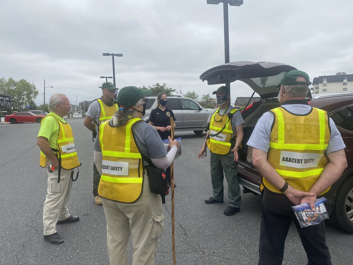 greenbeltcert's tweet image. The National Capital CERT Conference continues today, hosted by @FairfaxCoCERT!

12:00 ET Keynote: @derekrowan

3:15 ET CERT and Artificial Intelligence during COVID-19 with @EmergencyComms @MontCoCERT

4:00pm CERT panel with @brindisi GCERT @AAACERT
#Free
certcon.org