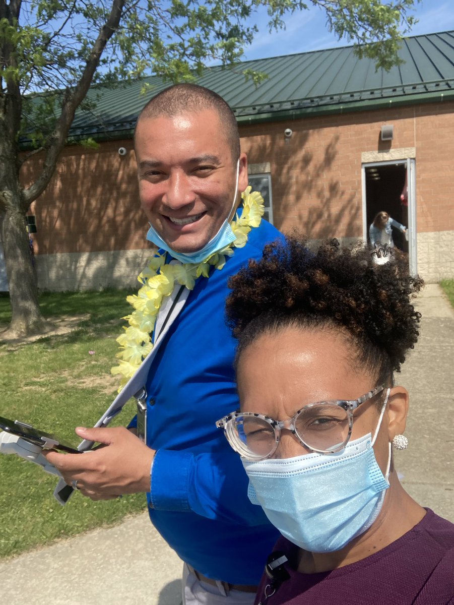 Mr Dansby and Mrs Bates would like to wish all of our students, staff and families a wonderful summer!! #teamtussing #Summer2021