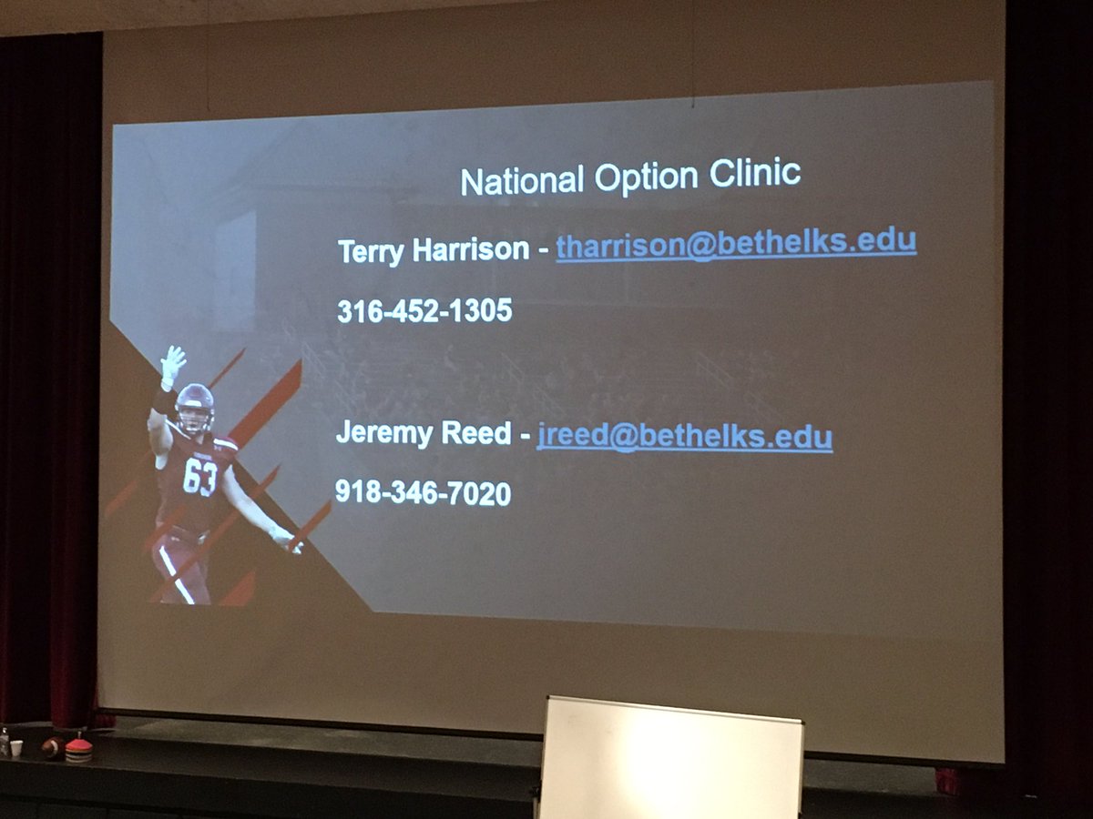 thecoachpad's tweet image. Great morning to be at the National Option Clinic hosted by @Threshers_FB today and tomorrow! #PoweredUp @TripleOptionPod @flexbonetriple @FlexboneHSChat #optionfootball