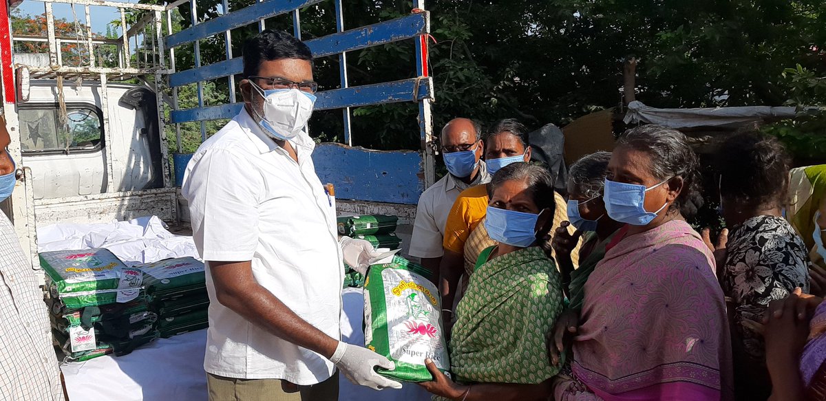 MeshachRaja's tweet photo. Today morning Behalf of NSPH &amp; CEFI &amp; IMWB helped the village people residing in RAJAN KUPPAM Near Thiruninravur TIRUVALLUR Dist. Providing 5kg rice Needed for 30families all glory to God... https://t.co/IPYDTX6UZL