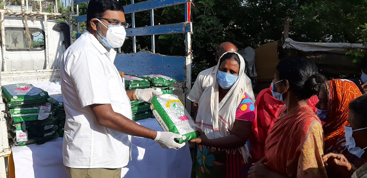 MeshachRaja's tweet photo. Today morning Behalf of NSPH &amp; CEFI &amp; IMWB helped the village people residing in RAJAN KUPPAM Near Thiruninravur TIRUVALLUR Dist. Providing 5kg rice Needed for 30families all glory to God... https://t.co/IPYDTX6UZL