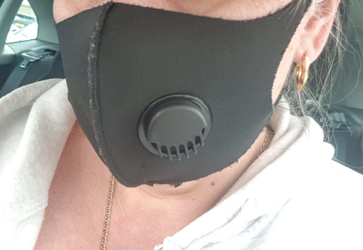 🥰 A big Thank you to everyone who is continuing to wear face masks until they get to their activity within the Community Centre. 
Your support is very much appreciated 👏🏻 
☎️If you need any information about Primrose, please ring us in 0191 4249977 ☎️