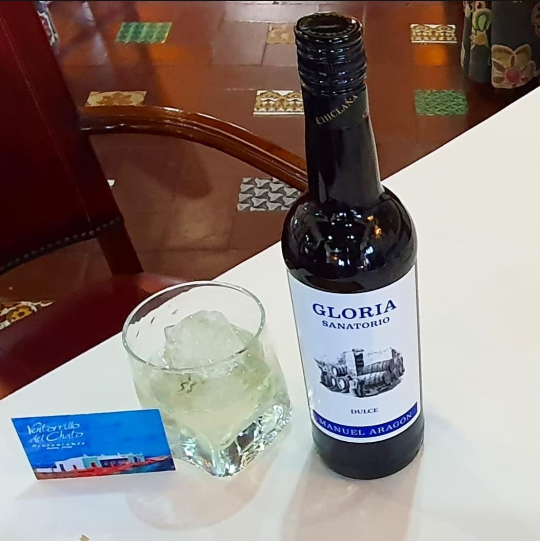 ¿ 🄶🄻🄾🅁🄸🄰 🄲🄾🄽 🄷🄸🄴🄻🄾 ? 🧊

𝐸𝑠 𝑓𝑟𝑒𝑠𝑐𝑜, 𝑑𝑢𝑙𝑐𝑒, 𝑑𝑖𝑓𝑒𝑟𝑒𝑛𝑡𝑒 𝑦 𝑎𝑝𝑒𝑡𝑒𝑐𝑒 𝑠𝑖𝑒𝑚𝑝𝑟𝑒 

Si todavía no lo has probado, pide uno hoy mismo!!

bodegamanuelaragon.com 

#Gloria #Chiclana #Sanatorio #moscatel #premium #photooftheday #beautiful