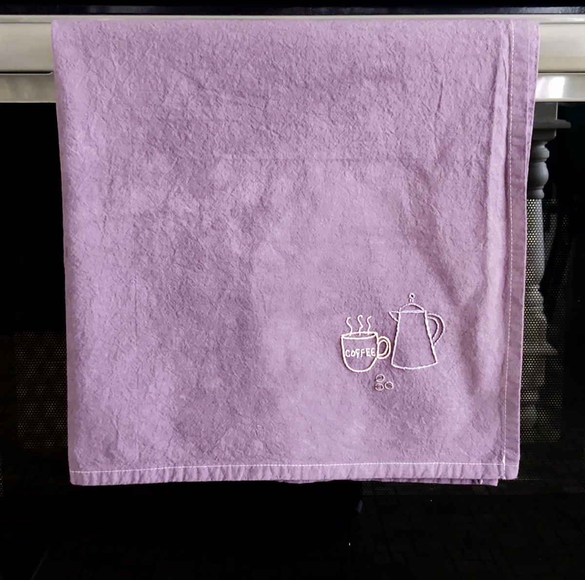 ByEmbroidered's tweet photo. Have I got the towel for you! Hand embroidered coffee &amp; donuts motif, hand dyed with custom mixed @ritdye, lovely 100% eco-friendly cotton towel, available now https://t.co/07K6EOJHiU or https://t.co/bZ0QCDw0Nn #etsy #embroidery #Towel #Coffee #Donuts https://t.co/kLB7OrlDVb
