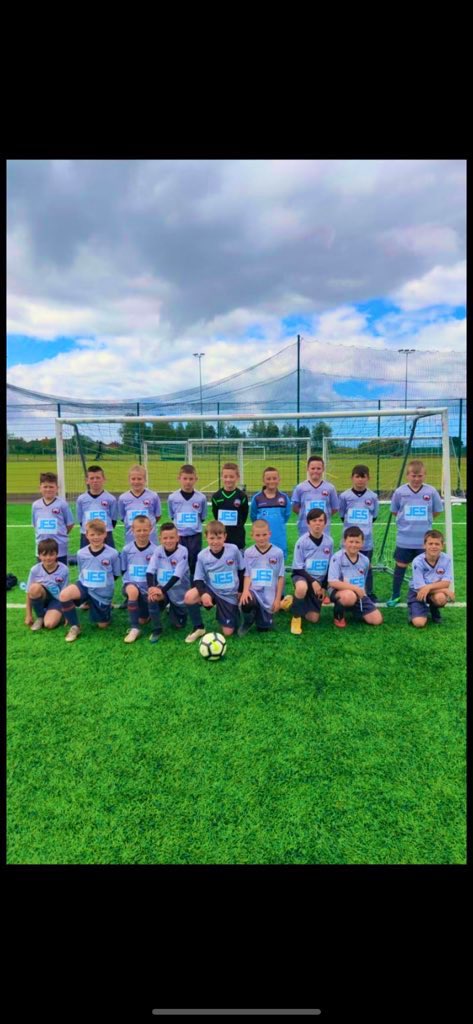 rossmillon's tweet image. @trefelinbgc tref 10s played their last game  today from a strange old season,but boys finished in a high smiles all around in their new kit proper ballers @nolan_sam @DPWILYEO