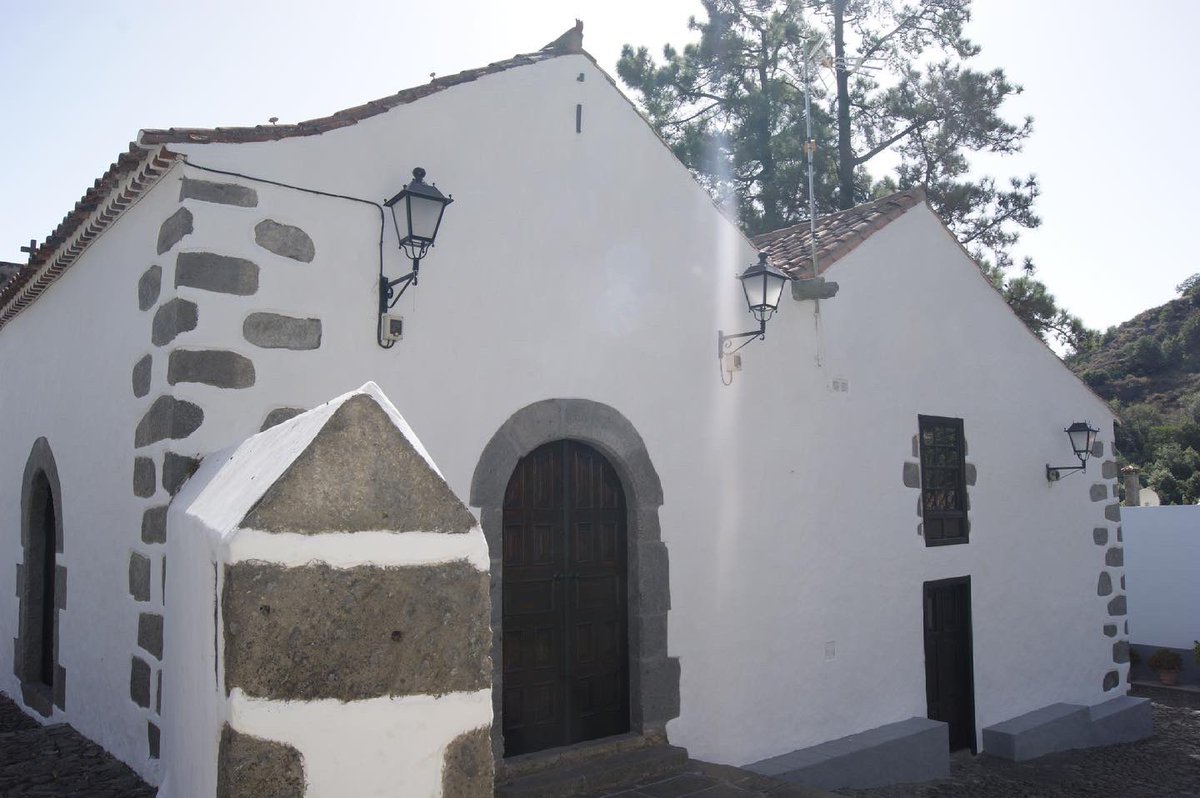 estodotuyo's tweet photo. #RutasErmitasGC 👣⛪️
📌¡Hoy queremos felicitar a todos l@s #Isidros e #Isidras por su día!👏🏽😁
Y, para conmemorarlo, en nuestro post de hoy te acercamos la Ermita de San Isidro, en #Teror. https://t.co/LUVpJaZP9I