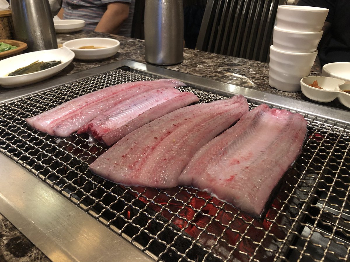 mcmu0526's tweet photo. 济州岛真的是适合吃货，随便小赌赌也可以感受到贵宾的体验，澳门就差远了。。。。。 #吃喝玩乐 #济州岛 https://t.co/Z15TQPVTWP