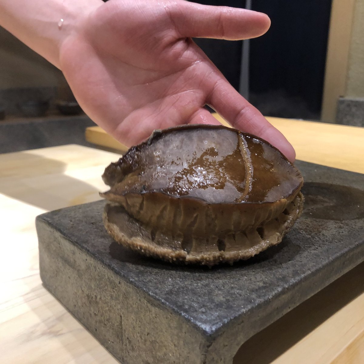 mcmu0526's tweet photo. 南京算是首屈一指的日料，还不错，食材这东西新鲜起来都不用厨师干什么了，当然吹牛逼的，技术还是很重要的 #南京 #吃喝玩乐 #kiwami https://t.co/BiPvXUqndK