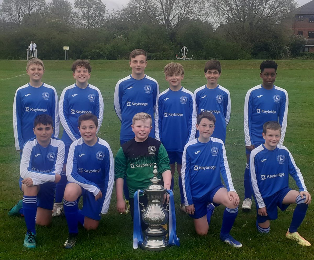 Bushey Rangers U-12 League Winners 2020-2021
Fantastic team and a great season Thanks to Neil, Adam and all the boys you have done us all proud