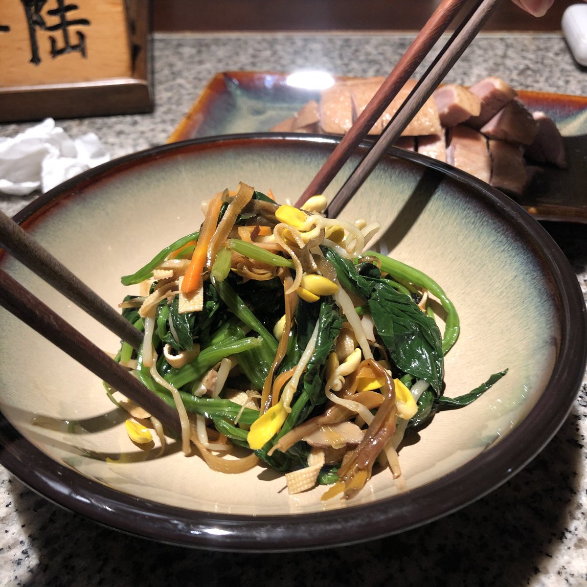 mcmu0526's tweet photo. 南京大排档。。。。偶尔也是可以吃的。。。。#南京 #吃喝玩乐 https://t.co/vfirNqmlqU