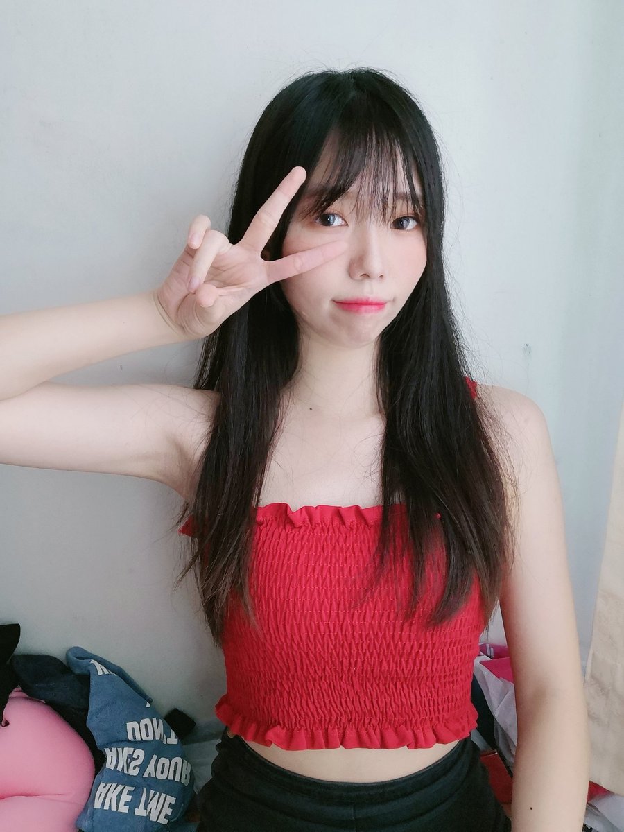 Adada__'s tweet photo. 熱🔥

#cute #拡散希望 #日系摄影 #goodafternoon #カフェ #写真好きな人と繋がりたい #ファインダー越しの私の世界 #コーヒ #可愛い #写真 #攝影 #女子力アップ #いいね返し #いいね返しま�� #写真で伝える私の世界  #量産型ヲタク #スポーツ写真 #自撮り #自撮り女子 https://t.co/NpMGrLCAAQ https://t.co/olbz4xEZMD