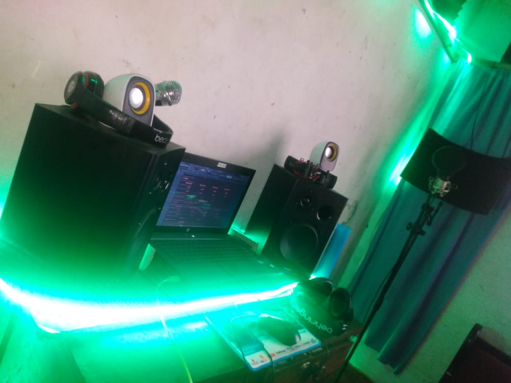 Gud mrng Fame

For crystal clear vocals book ur session at TimeLab Recording Studios 
#Affordable Price

Contact  +263775431044
Follow us on insta @timelab_recording_studios
<a href="/brakhesa/">Sakheleni Nxumalo</a> <a href="/miss_tee09/">#Feb11baby❤💃🏽 Intombi yakoGodlwayo 💃🏽 💫</a> @emmanguni <a href="/Real_MC_Troy/">ZIZOU𓃵</a> <a href="/jgarnetzw/">IShowSpeedometer 🤘💯</a> @  <a href="/miss_tee09/">#Feb11baby❤💃🏽 Intombi yakoGodlwayo 💃🏽 💫</a>