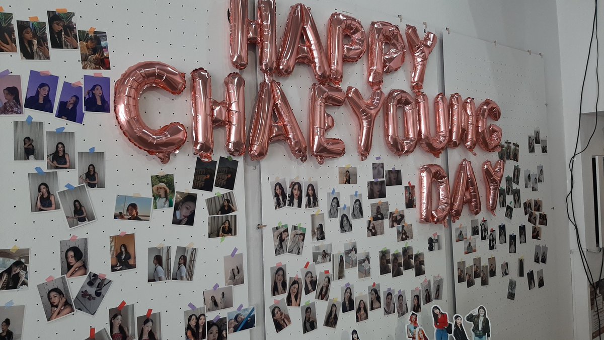 Rommanticday's tweet photo. #HAPPY_CHAEYOUNG_DAY
#화사한_봄날의_5월은_채영이로_더_빛나 
@kropcoffee

생일 당일 아침부터 채영이를 만날 수 있어서 감사했습니다 :) 올 한해도 채영이가 행복하길 빌어봐요. https://t.co/LEirzNrkMk