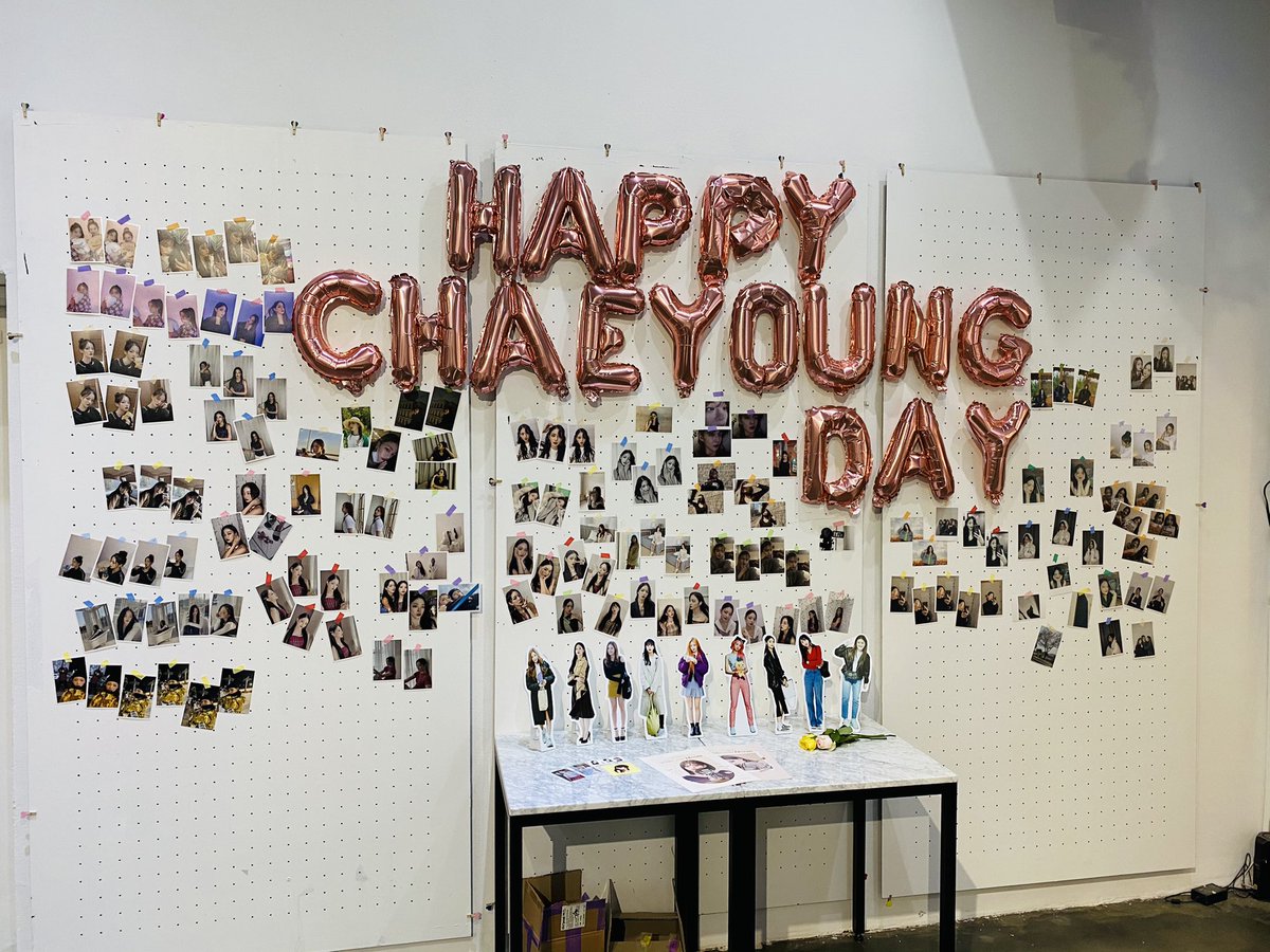 fromis_ng's tweet photo. #HAPPY_CHAEYOUNG_DAY
#화사한_봄날의_5월은_채영이로_더_빛나 

채영이 생축 >_<
@FADEIN_00 @ch_chaeyoung https://t.co/Uqmr1lxt91