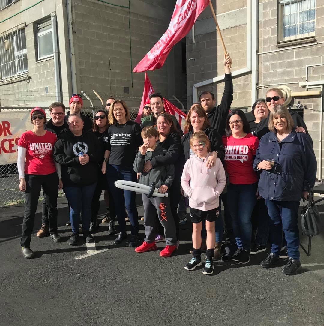 TasYoungLabor's tweet photo. Young Labor members were proud to march alongside the union movement at today’s May Day March in Hobart.

Hundreds turned out to mark the occasion and celebrate the movement. https://t.co/znqofXMCct