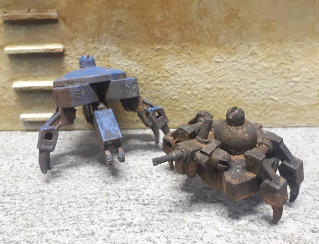 The_H_Bom's tweet photo. More diggy diggy mining mechs, "Drillnose" and "The Extractor".

#wargaming #Desert #mining #mechs #infinityterrain #InfinityTheGame #cyberpunk https://t.co/idvLLuhHZw