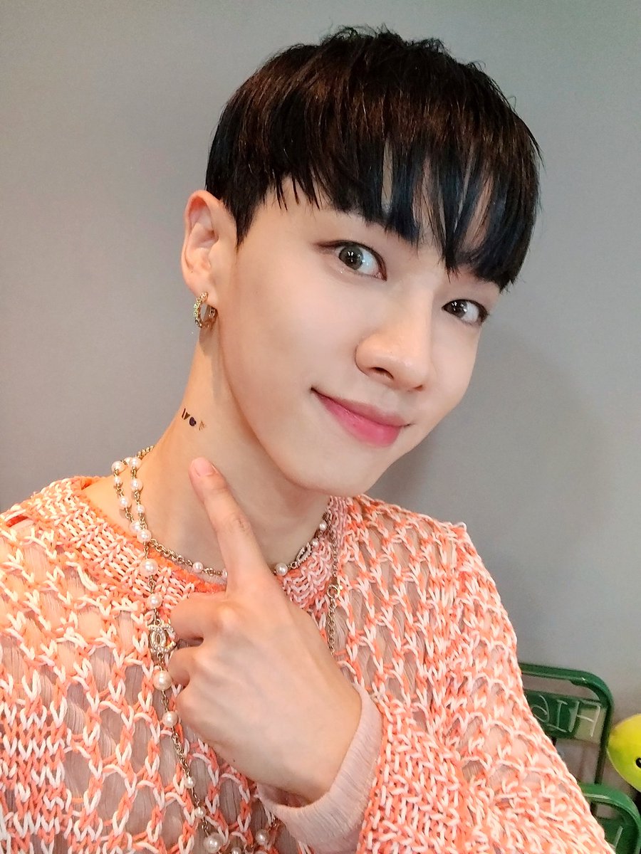 Highlight_AUent's tweet photo. [안내] 하이라이트 MBC 쇼! 음악중심 1위 후보 안내 🥳

👉 투표안내 

✉ 문자투표 #0505
💡 하이라이트 작성 후 투표!

#하이라이트 #Highlight #불어온다 #NOT_THE_END #The_Blowing #윤두준 #양요섭 #이기광 #손동운 https://t.co/QiHEF06bRF