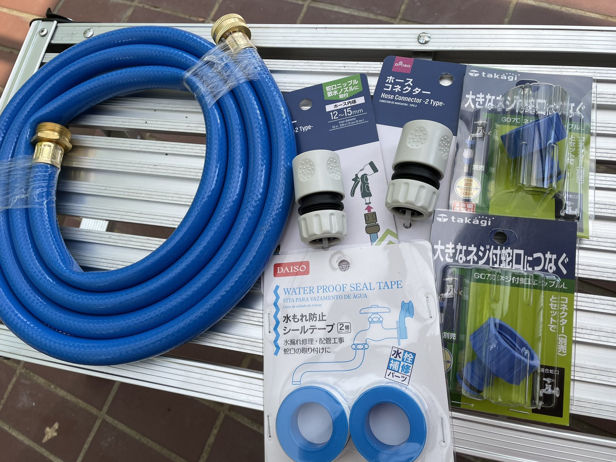 تويتر 八っつぁん日記 على تويتر 自分が用意したコストコ純水器水漏れ防止アイテム ホームセンターで蛇口ニップル2個 呼び径 ダイソーでホースコネクタ2個とシールテープ トータル1000円くらい T Co Btm1jwea87