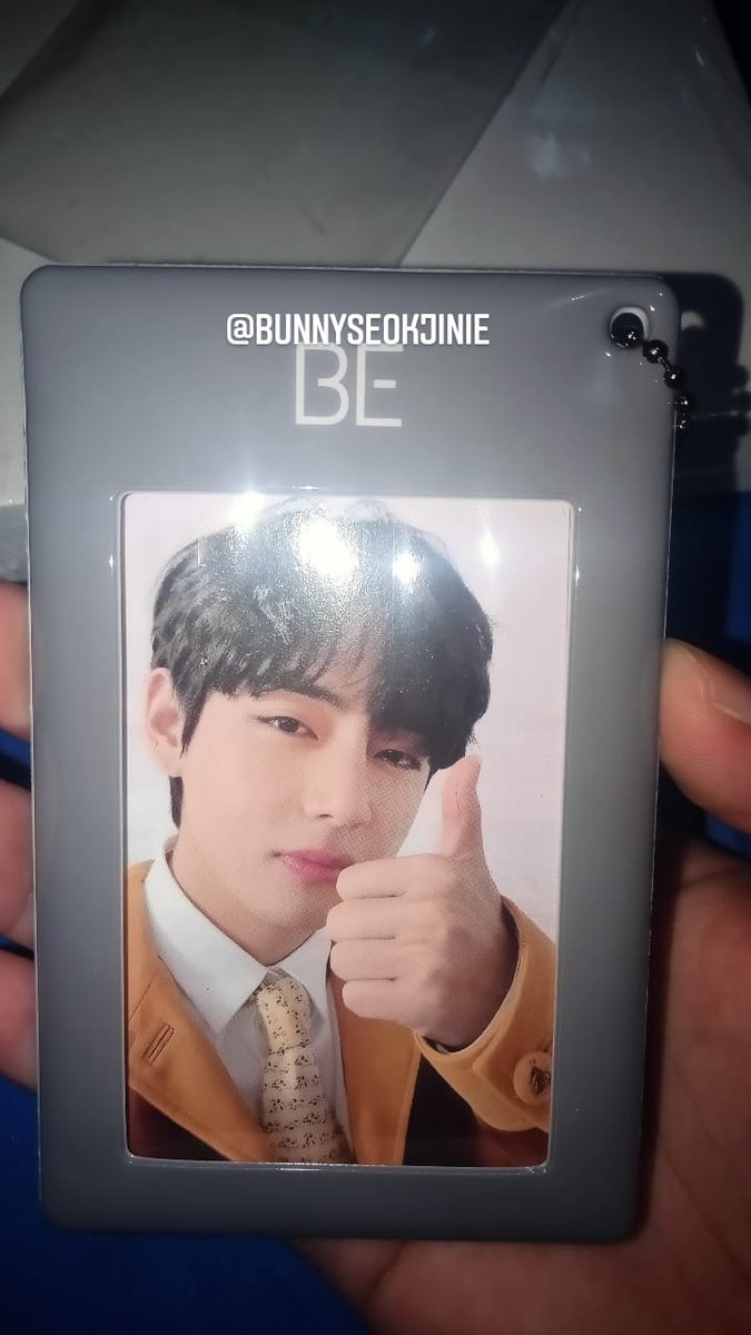 bunnyseokjinie's tweet photo. HELP RT!!
WTS!! Lagi butuh 💸
Album Only BE EE ( 100K )
POB TAEHYUNG ( 450K )
bisa 🍊
Untuk soal detail & harga bisa dibicarakan lagi😌🥰
#Pobtaehyung #wts #AlbumBE #Albumonly #PobKimtaehyung #Wtb #zonajajan #jajanbighit #jajanhybe https://t.co/P72r9aC31N