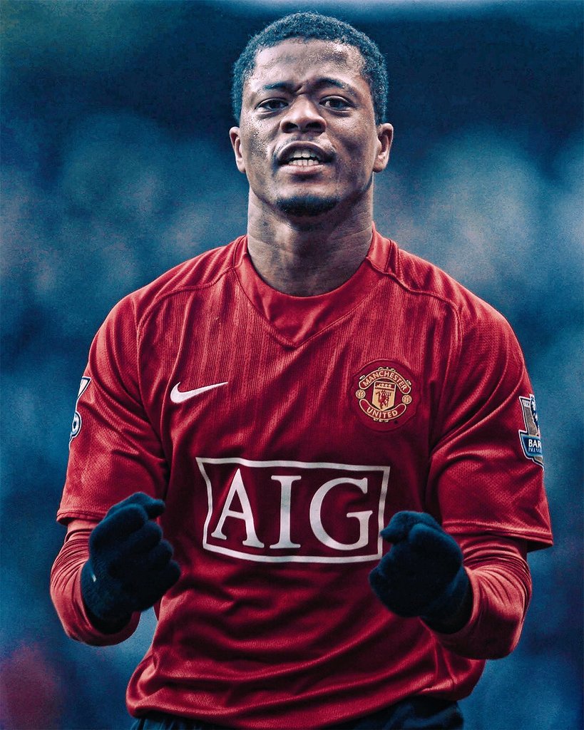 Happy 40th Birthday to Manchester United legend, Patrice Evra

I love this game! 