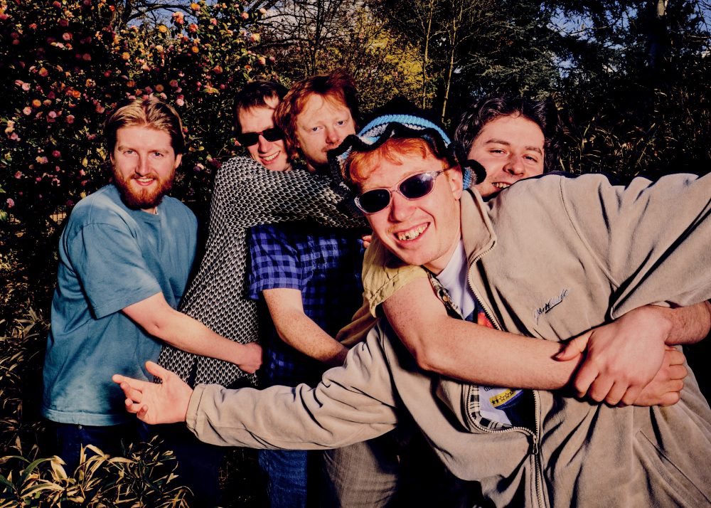 The Sign Voice キング クルールの兄弟 が在籍するサウス ロンドンのバンド ホーシーが新曲 Seahorse をmvと共に公開 この曲にはキング クルールも参加 ホーシーはフル アルバム Debonair を21年7月にリリース予定 T Co 5pj9m5og