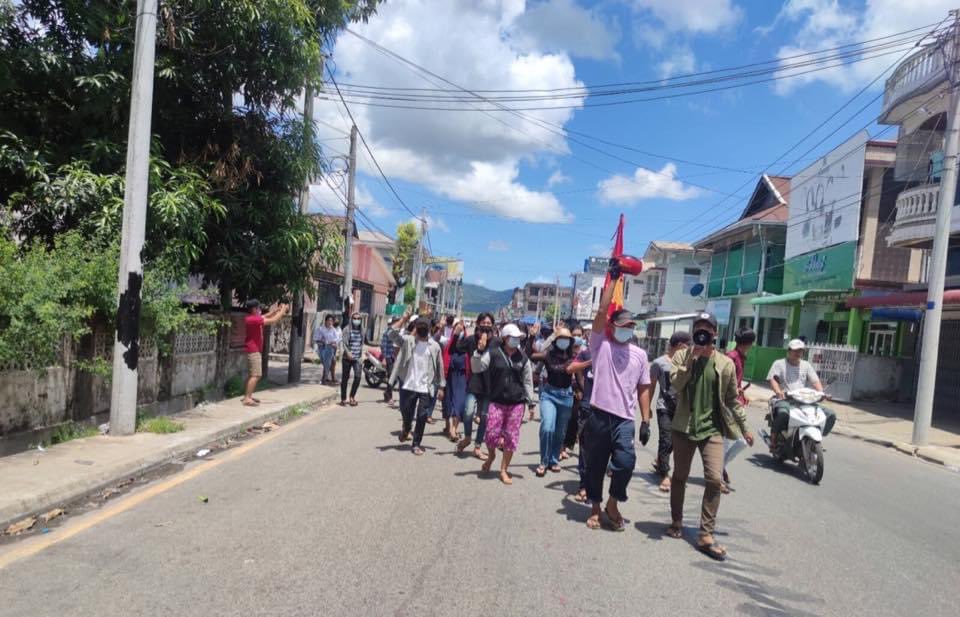Daily rallies against the military regime continued on Saturday in the southern town of Dawei in Tanintharyi Region. (Photo- Supplied) #WhatsHappeningInMyanmar