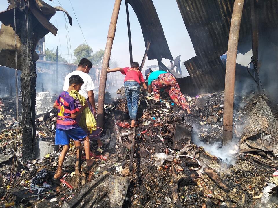 Drozzygod's tweet photo. Some views from Shwebo market after burned down by junta                    #May15Coup #WhatsHappeningInMyanmar https://t.co/Rb52OtRqsl